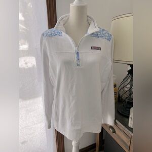 Vineyard Vines White Pullover Sweatshirt with Light Blue Trim